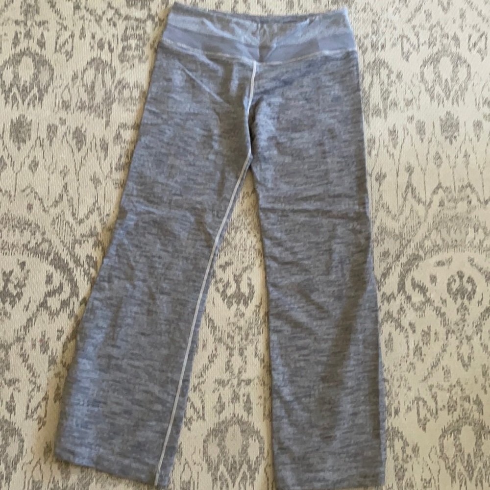 Lululemon grey Groove Pants Reversible size 8